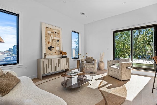 125 Addison Street 206, Boston, MA 02128