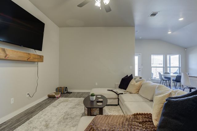 3314 Valencia Avenue, Lubbock, TX 79407