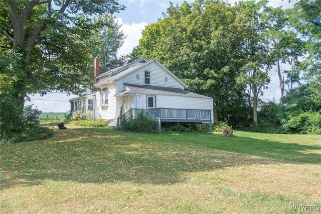 6139 State Route 20a East, Warsaw, NY 14569