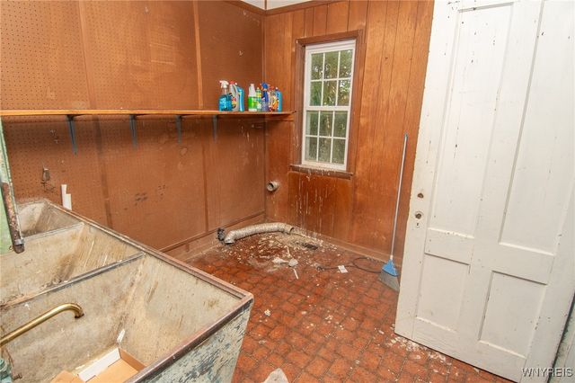 6139 State Route 20a East, Warsaw, NY 14569