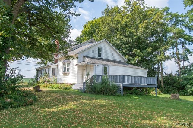 6139 State Route 20a East, Warsaw, NY 14569