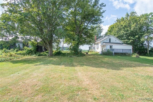 6139 State Route 20a East, Warsaw, NY 14569