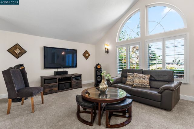 1267 Quiet Circle, Concord, CA 94521