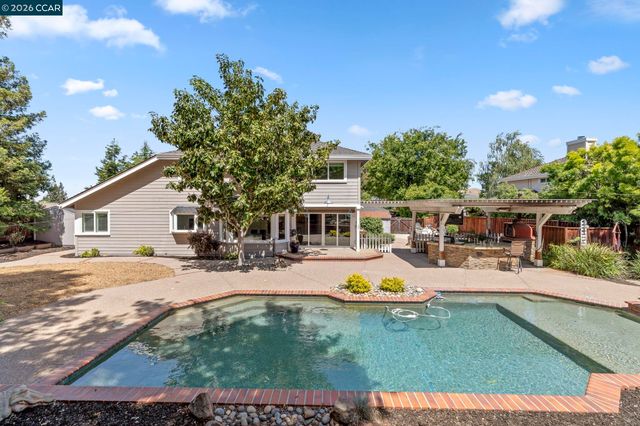 1267 Quiet Circle, Concord, CA 94521