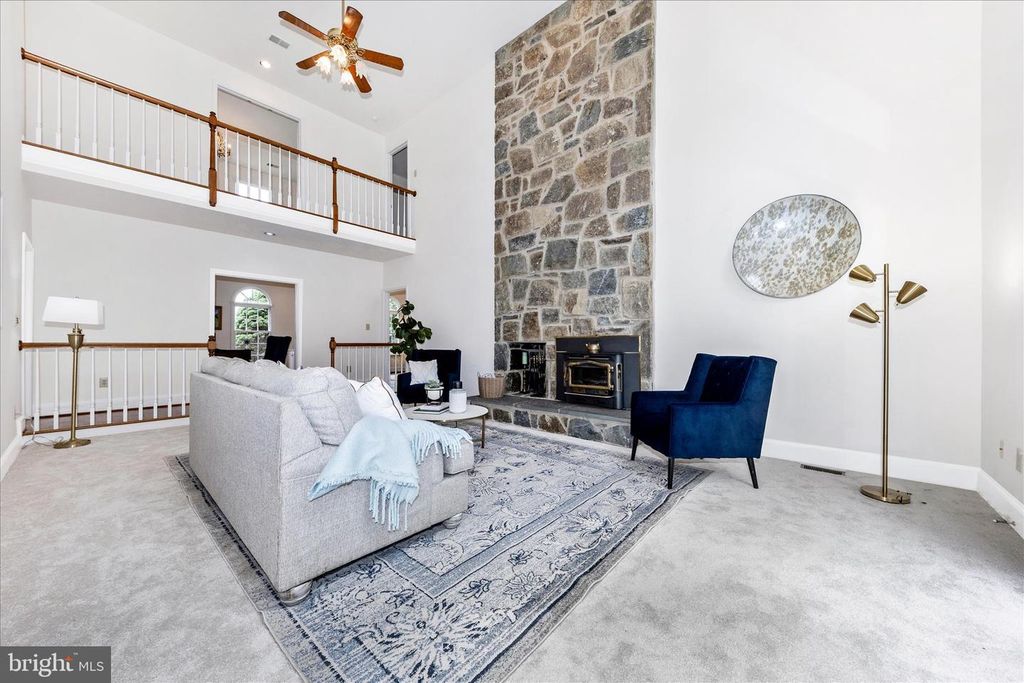 Image 17 of property listing at 18117 HAYLOFT DR, Derwood, MD 20855