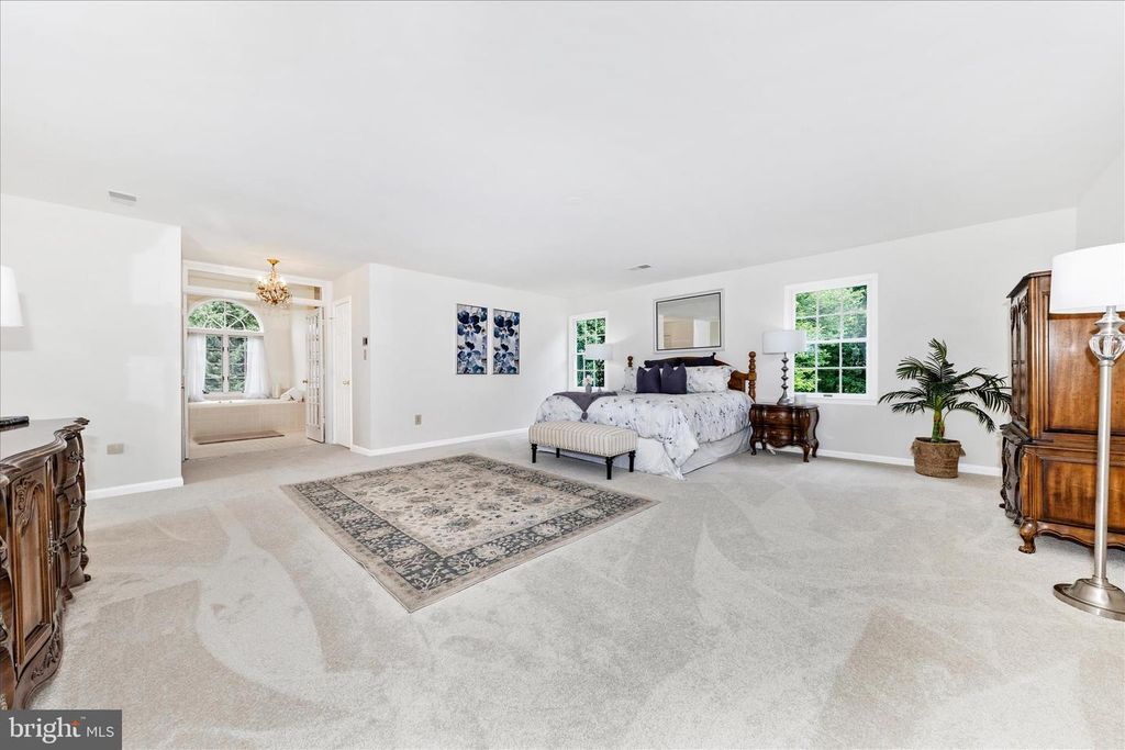 Image 22 of property listing at 18117 HAYLOFT DR, Derwood, MD 20855