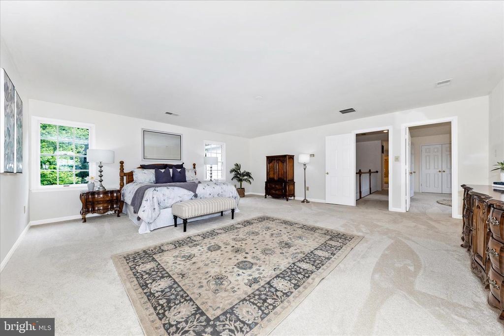 Image 23 of property listing at 18117 HAYLOFT DR, Derwood, MD 20855