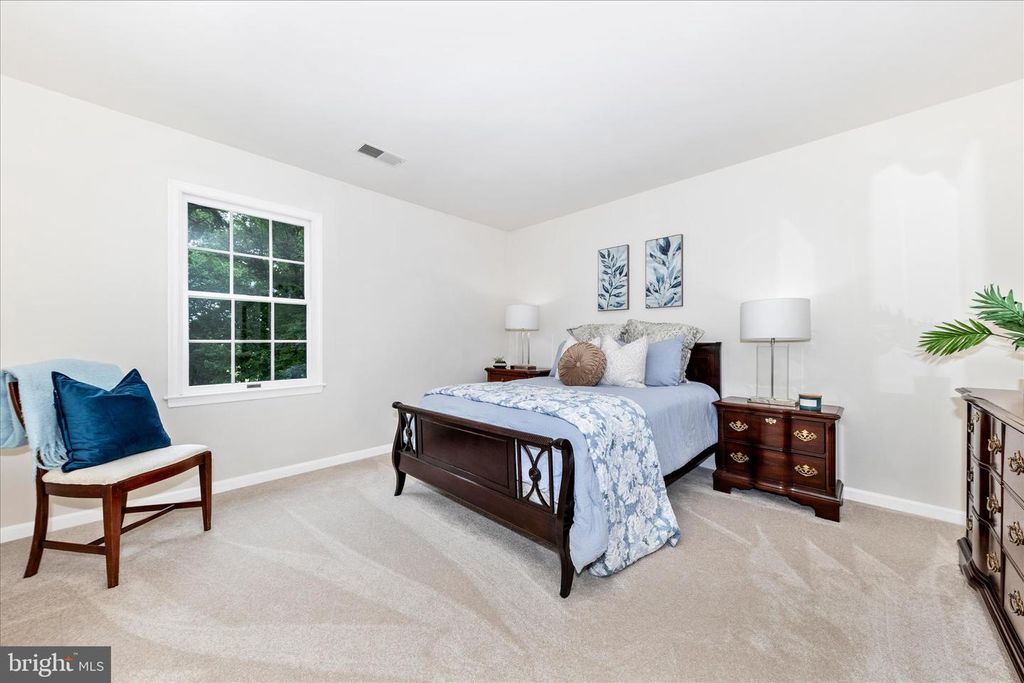 Image 30 of property listing at 18117 HAYLOFT DR, Derwood, MD 20855