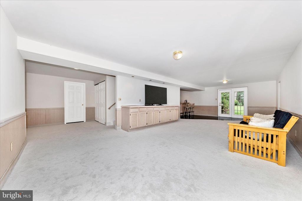 Image 33 of property listing at 18117 HAYLOFT DR, Derwood, MD 20855