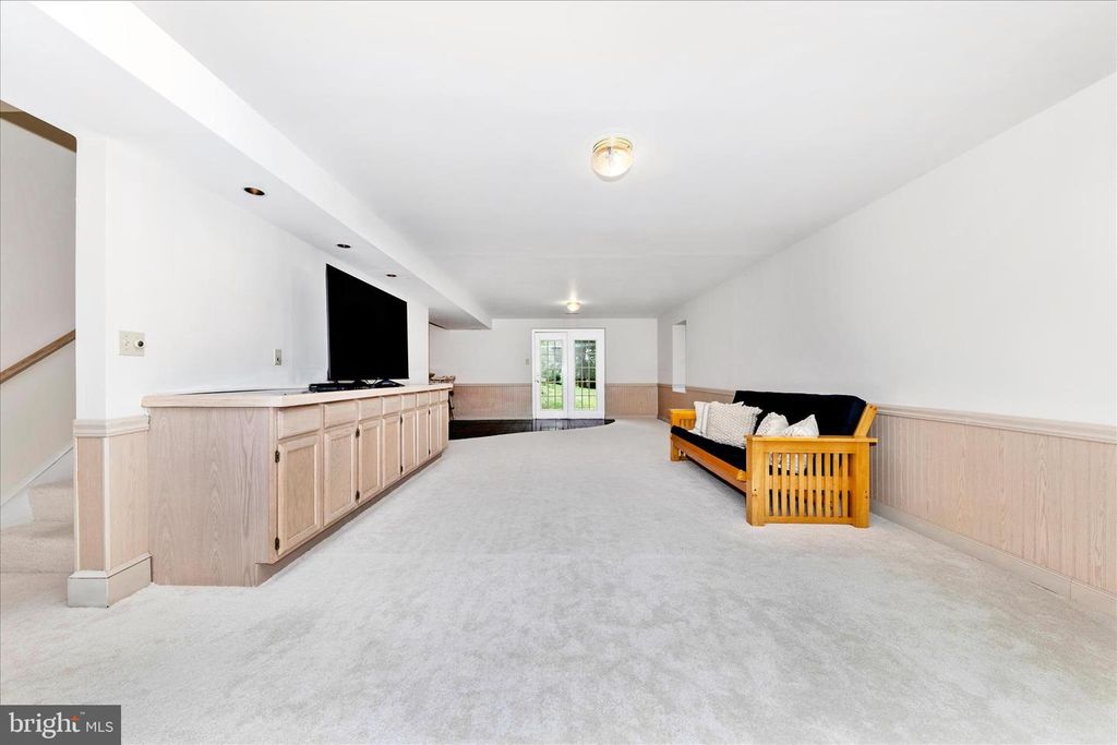 Image 34 of property listing at 18117 HAYLOFT DR, Derwood, MD 20855