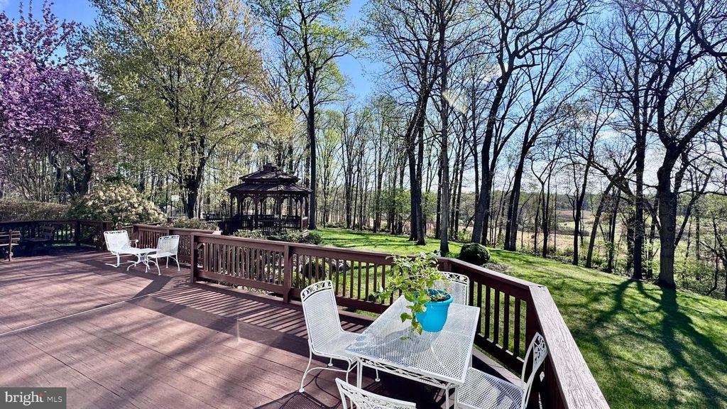 Image 43 of property listing at 18117 HAYLOFT DR, Derwood, MD 20855