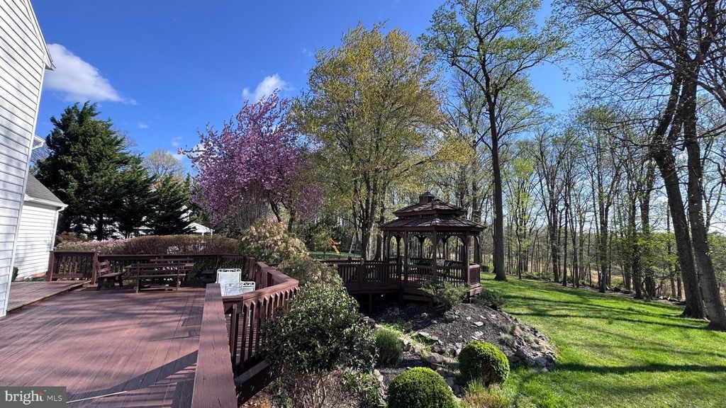 Image 44 of property listing at 18117 HAYLOFT DR, Derwood, MD 20855