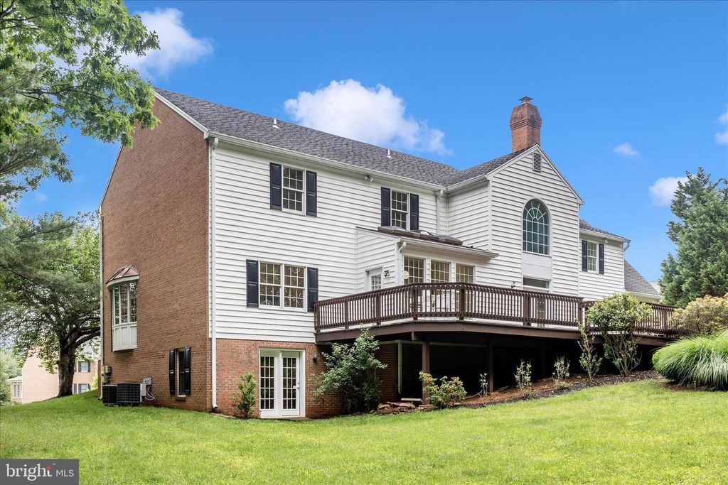 Image 45 of property listing at 18117 HAYLOFT DR, Derwood, MD 20855
