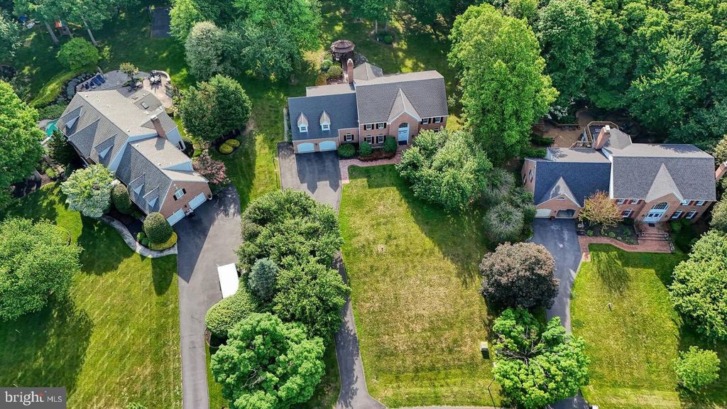 Image 50 of property listing at 18117 HAYLOFT DR, Derwood, MD 20855
