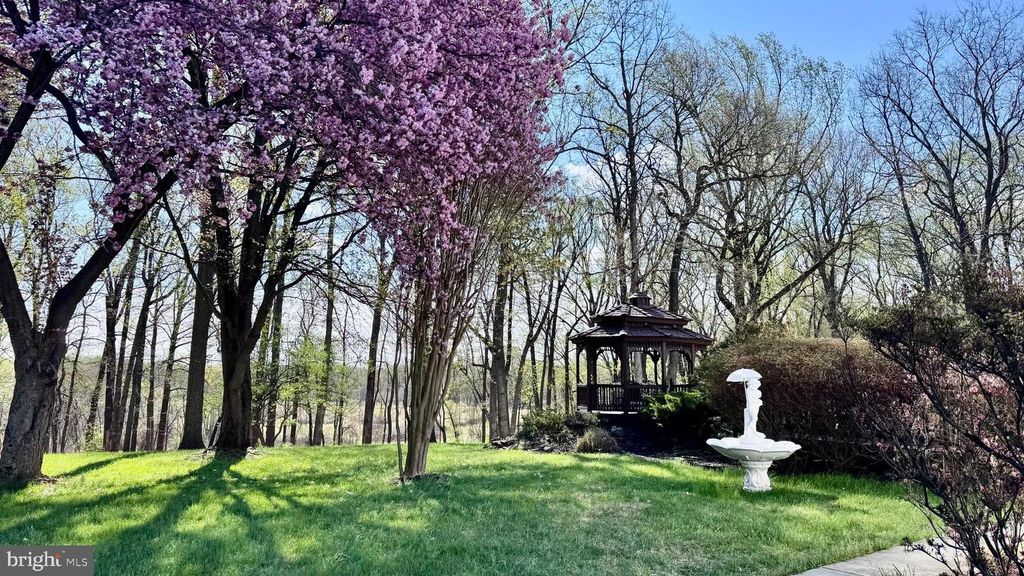 Image 53 of property listing at 18117 HAYLOFT DR, Derwood, MD 20855