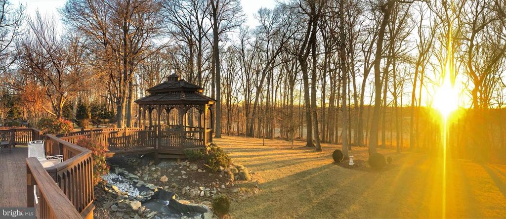 Image 55 of property listing at 18117 HAYLOFT DR, Derwood, MD 20855