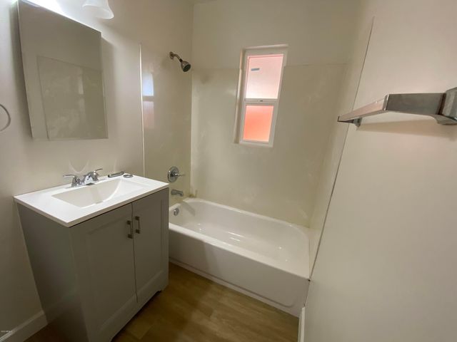 807 E Amelia Avenue, Phoenix, AZ 85014