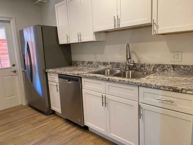 807 E Amelia Avenue, Phoenix, AZ 85014