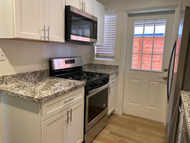 807 E Amelia Avenue, Phoenix, AZ 85014