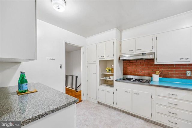 627 CROCUS DR, Rockville, MD 20850