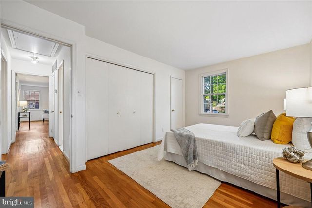 627 CROCUS DR, Rockville, MD 20850