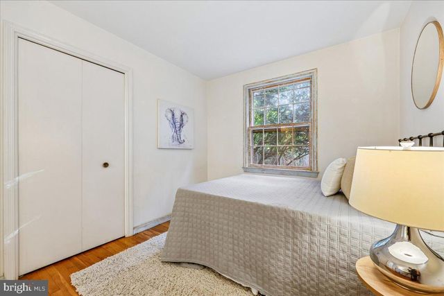 627 CROCUS DR, Rockville, MD 20850