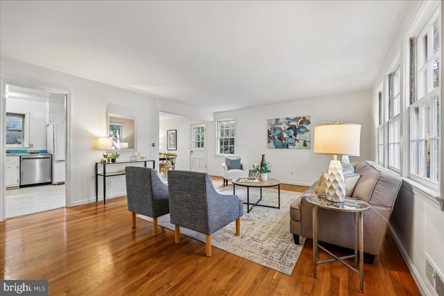 627 CROCUS DR, Rockville, MD 20850
