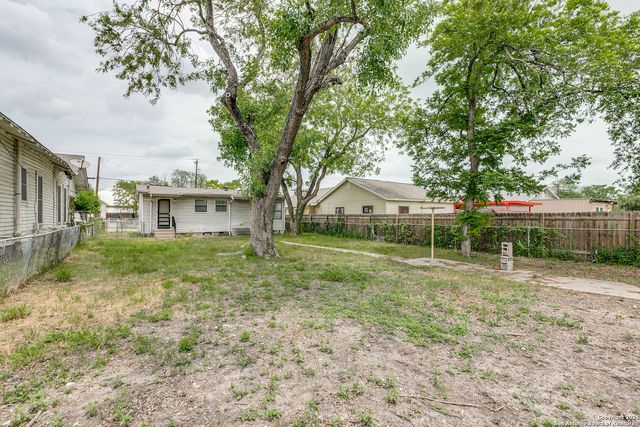142 HELENA ST, San Antonio, TX 78204