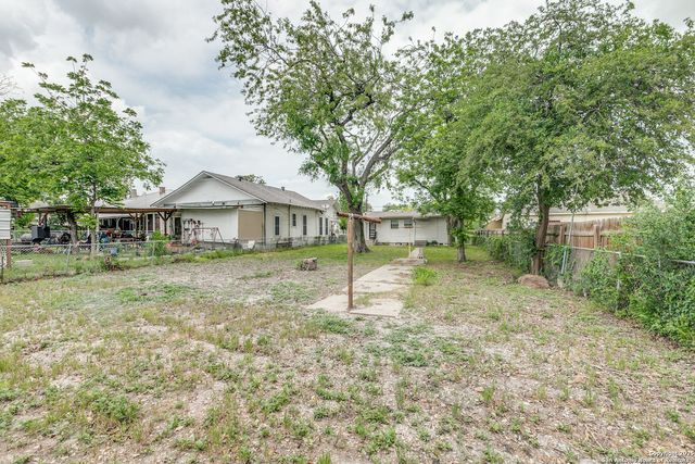 142 HELENA ST, San Antonio, TX 78204