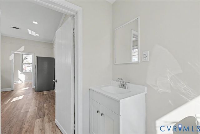 311 N 5th Ave, Hopewell, VA 23860