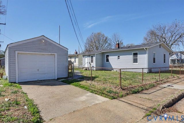 311 N 5th Ave, Hopewell, VA 23860