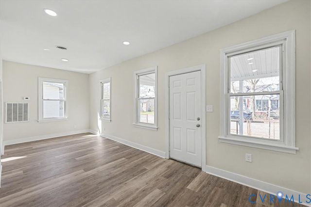 311 N 5th Ave, Hopewell, VA 23860