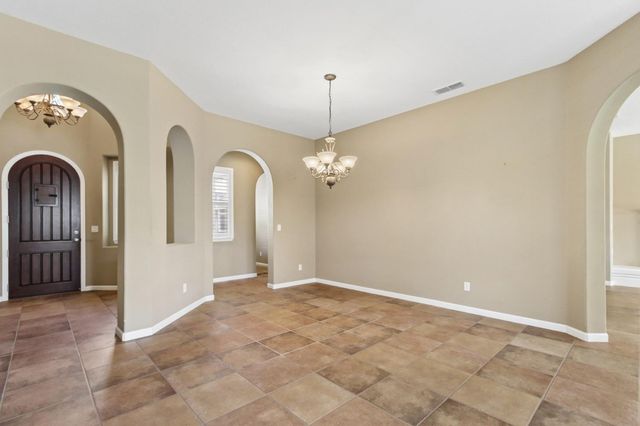1933 Bunting Ln, Lincoln, CA 95648