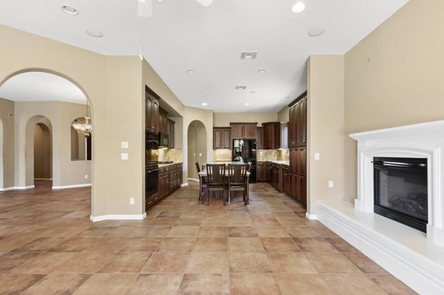 1933 Bunting Ln, Lincoln, CA 95648
