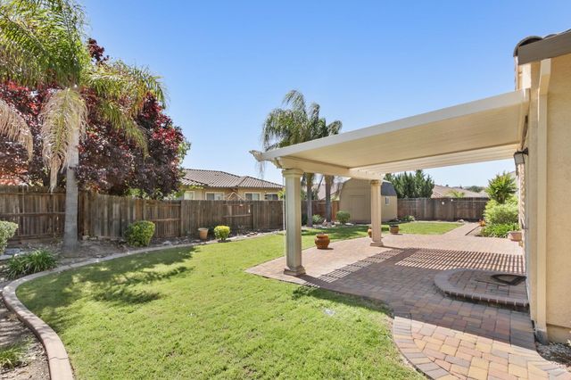 1933 Bunting Ln, Lincoln, CA 95648
