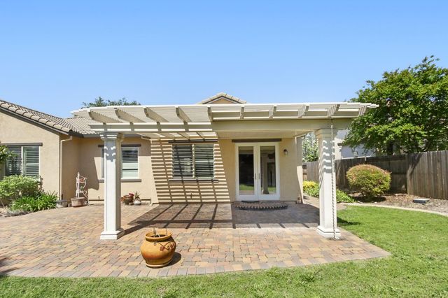 1933 Bunting Ln, Lincoln, CA 95648