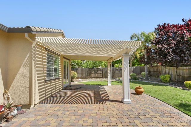 1933 Bunting Ln, Lincoln, CA 95648