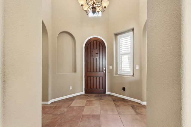 1933 Bunting Ln, Lincoln, CA 95648