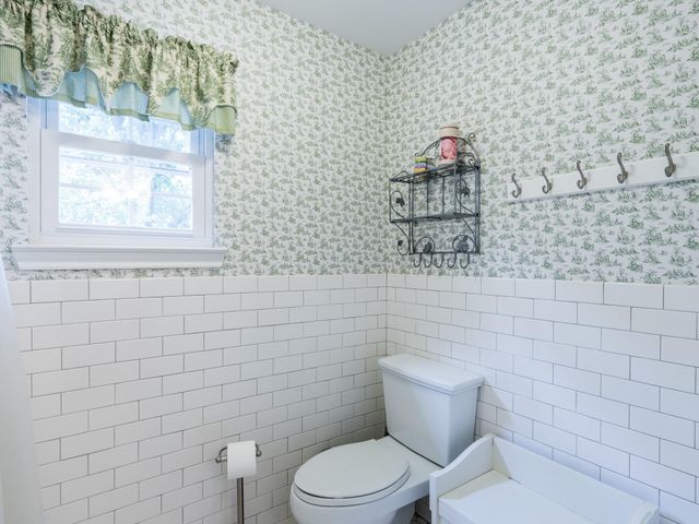 8003 Twining Oaks Lane, Spring, TX 77379