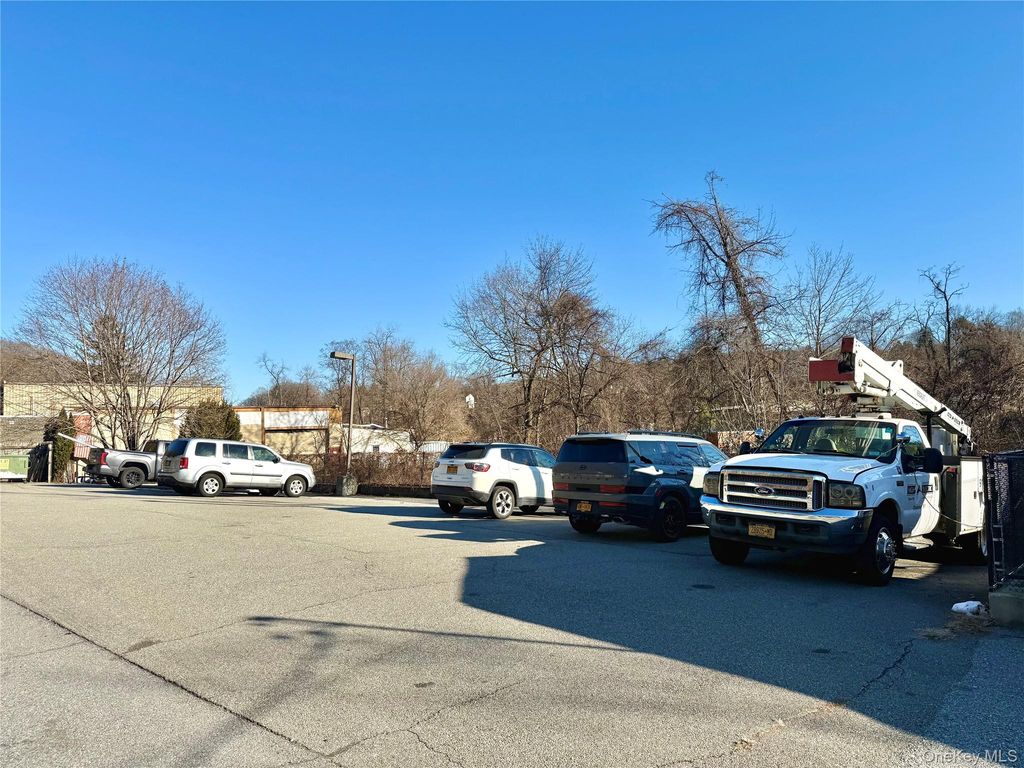 1 Dogwood Road, Cortlandt Manor, NY 10567 — photo 4