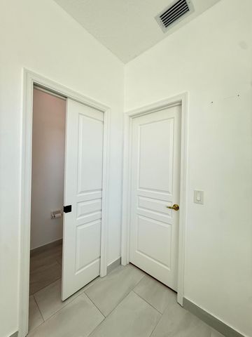 508 NW Waverly Circle, Port St. Lucie, Port St Lucie, FL 34983