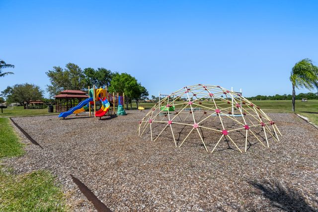 508 NW Waverly Circle, Port St. Lucie, Port St Lucie, FL 34983