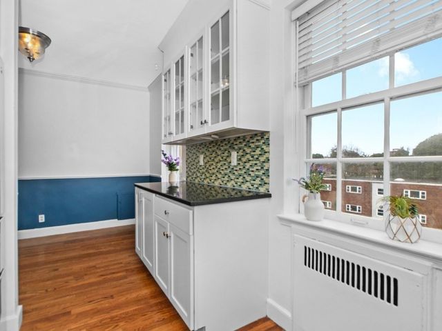 46 Browne St 5, Brookline, MA 02446