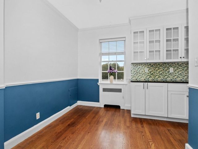 46 Browne St 5, Brookline, MA 02446