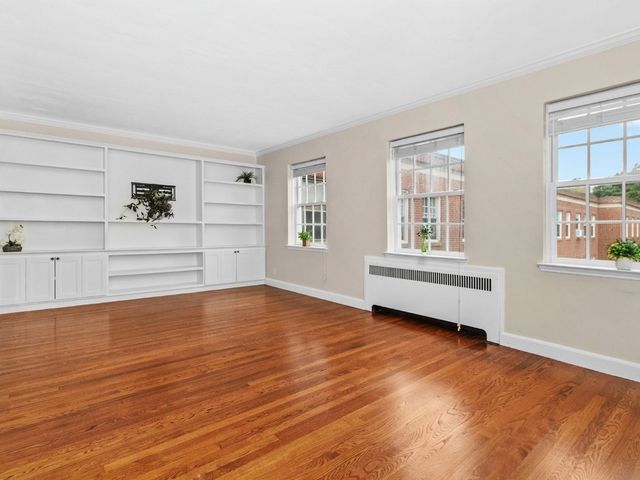 46 Browne St 5, Brookline, MA 02446