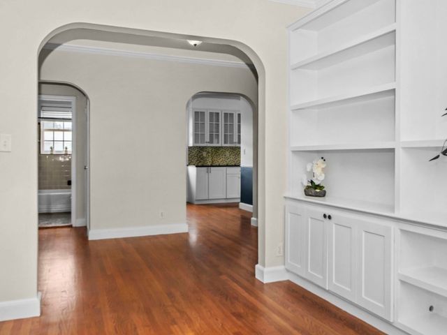46 Browne St 5, Brookline, MA 02446