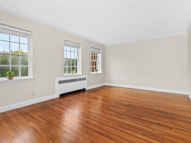 46 Browne St 5, Brookline, MA 02446