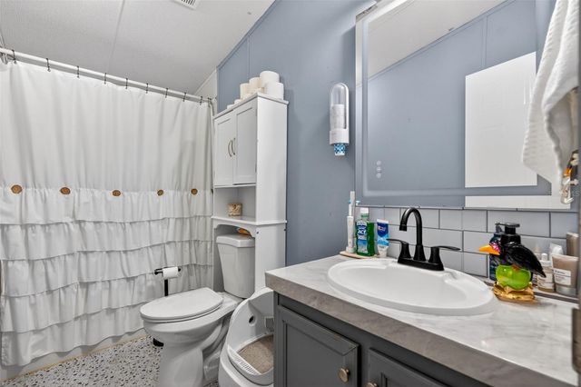 16820 SE 165TH AVENUE, Weirsdale, FL 32195