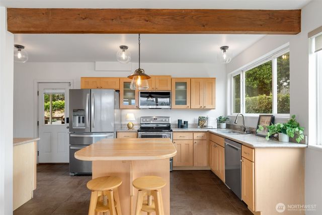 3511 S Thistle Street, Seattle, WA 98118