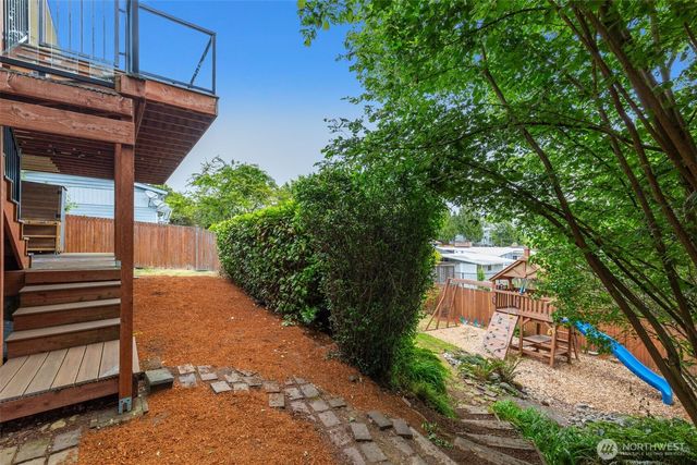 3511 S Thistle Street, Seattle, WA 98118